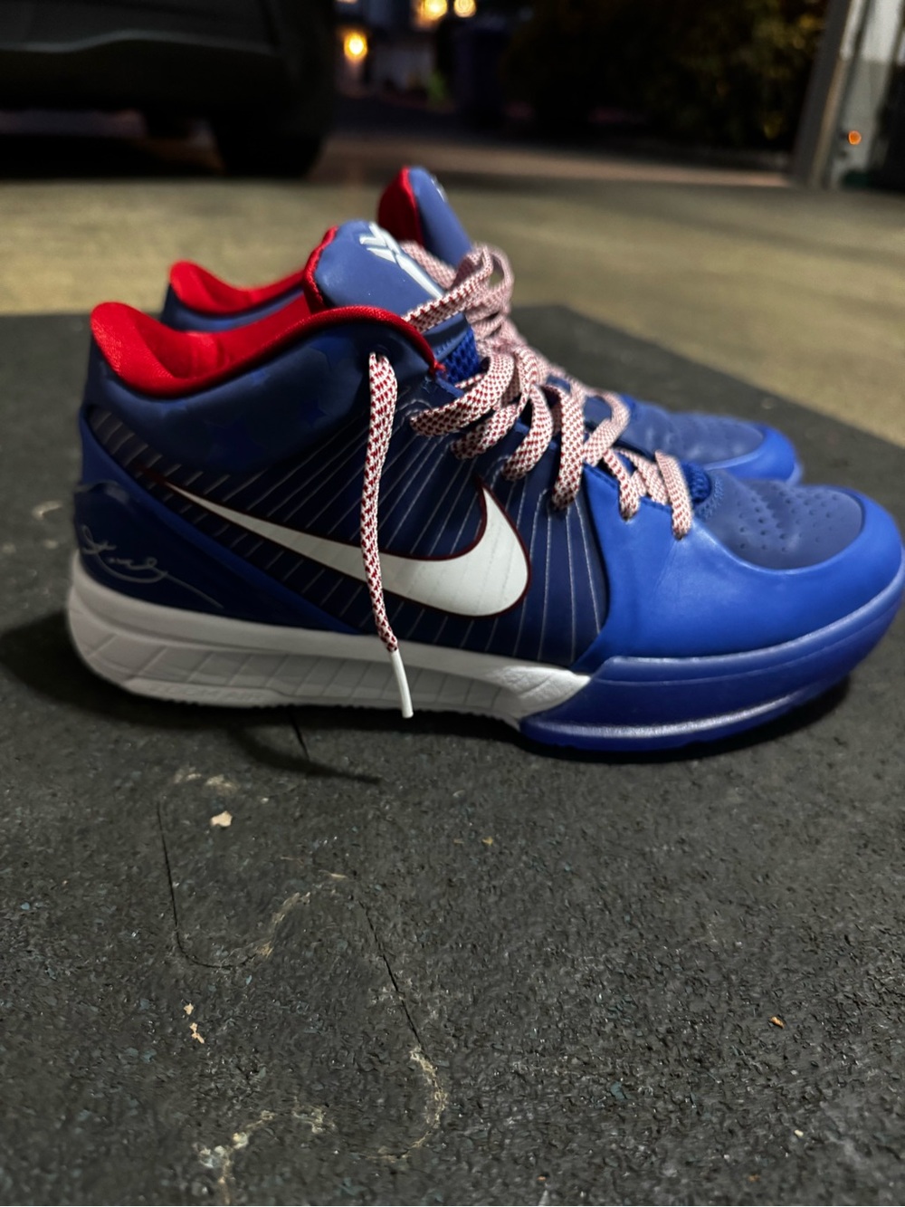 Nike Kobe 4 - Philly - Size 9.5